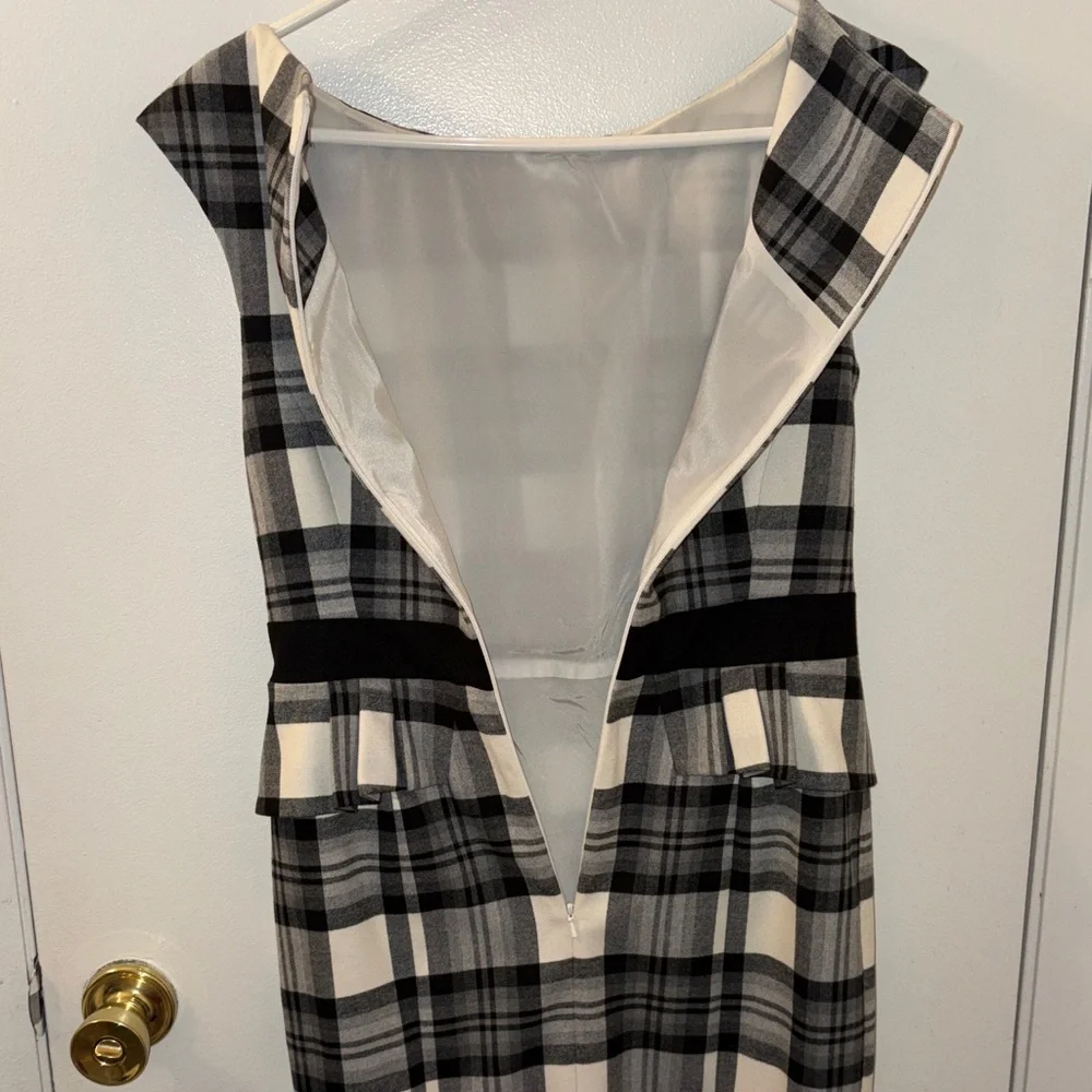 Black & White Plaid Sheath Dress with Waist Detail Karen Millen - Picture 9 of 14